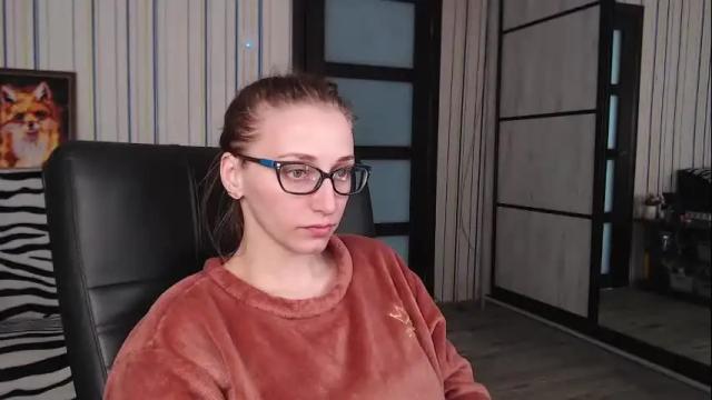 Image 3 of vikaericka Stream on Chaturbate on 2 months ago