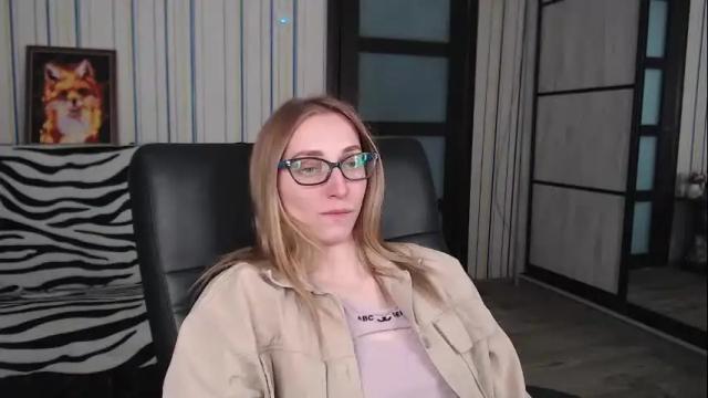Image 4 of vikaericka Stream on Chaturbate on 2 months ago