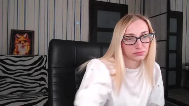 Image 6 of vikaericka Stream on Chaturbate on 2 months ago