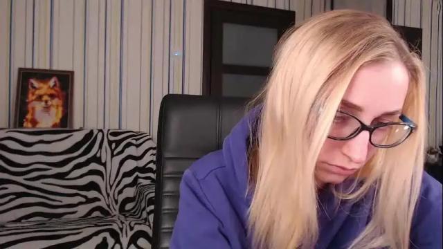 Image 6 of vikaericka Stream on Chaturbate on 2 months ago