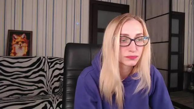 Image 7 of vikaericka Stream on Chaturbate on 2 months ago