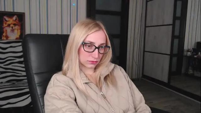 Image 6 of vikaericka Stream on Chaturbate on 2 months ago