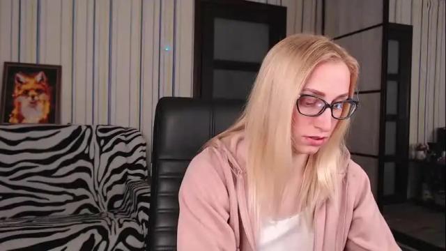 Image 6 of vikaericka Stream on Chaturbate on 2 months ago