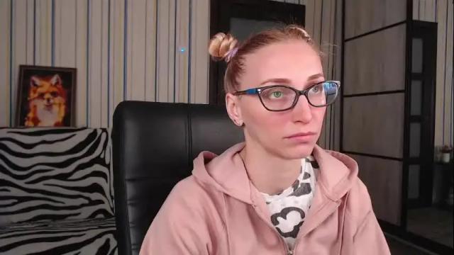 Image 2 of vikaericka Stream on Chaturbate on 2 months ago