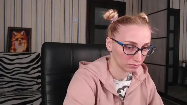 Image 6 of vikaericka Stream on Chaturbate on 2 months ago