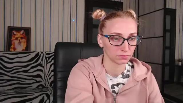 Image 7 of vikaericka Stream on Chaturbate on 2 months ago