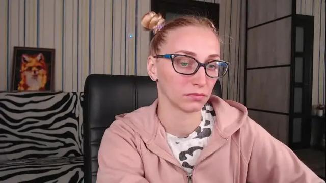 Image 8 of vikaericka Stream on Chaturbate on 2 months ago