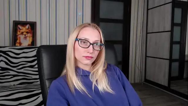 Image 8 of vikaericka Stream on Chaturbate on 2 months ago
