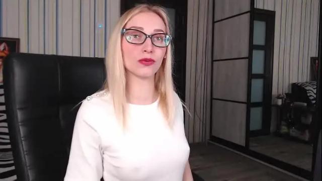 Image 2 of vikaericka Stream on Chaturbate on 1 month ago
