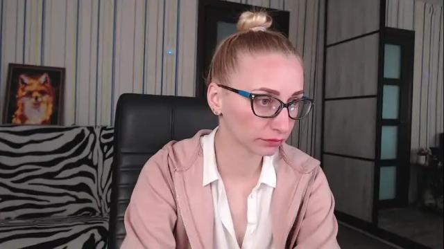 Image 12 of vikaericka Stream on Chaturbate on 1 month ago