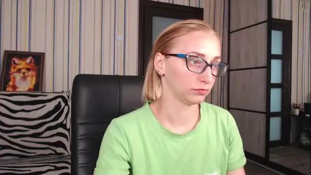 Image 10 of vikaericka Stream on Chaturbate on 1 month ago