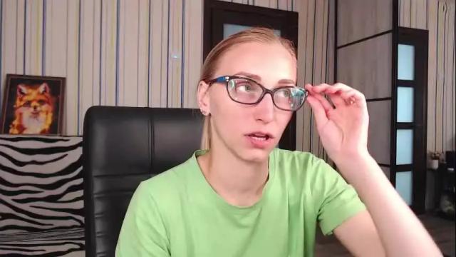 Image 3 of vikaericka Stream on Chaturbate on 1 month ago