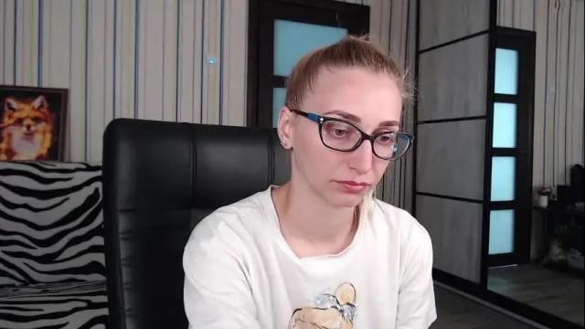 Image 12 of vikaericka Stream on Chaturbate on 1 month ago