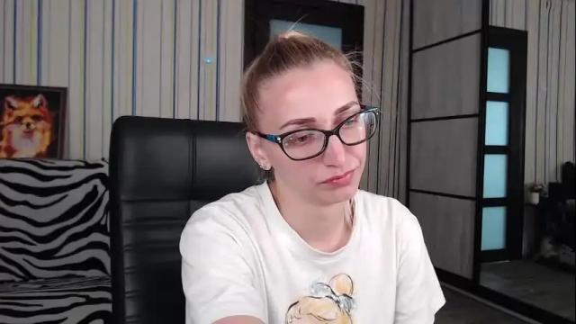 Image 2 of vikaericka Stream on Chaturbate on 1 month ago