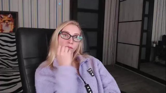 Image 4 of vikaericka Stream on Chaturbate on 1 month ago