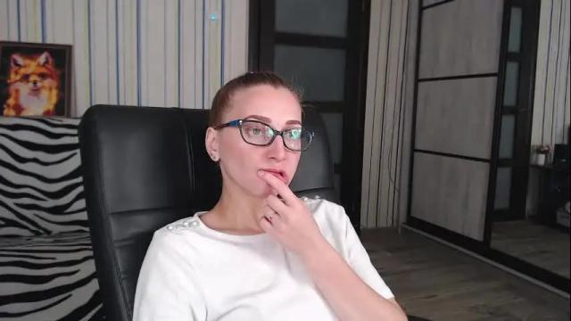 Image 12 of vikaericka Stream on Chaturbate on 1 month ago