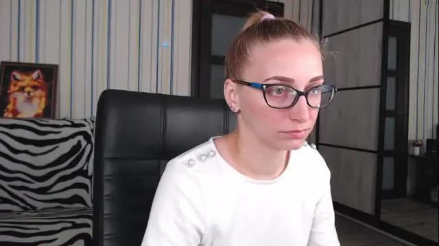 Image 3 of vikaericka Stream on Chaturbate on 1 month ago