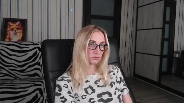 Image 10 of vikaericka Stream on Chaturbate on 1 month ago