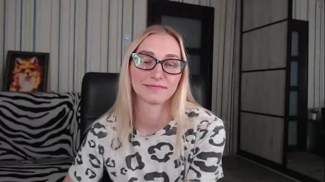 Image 7 of vikaericka Stream on Chaturbate on 1 month ago