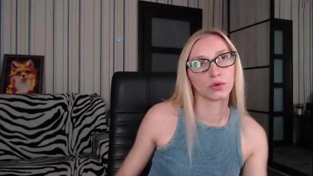 Image 11 of vikaericka Stream on Chaturbate on 28 days ago