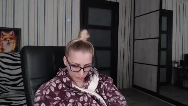 Image 11 of vikaericka Stream on Chaturbate on 13 days ago