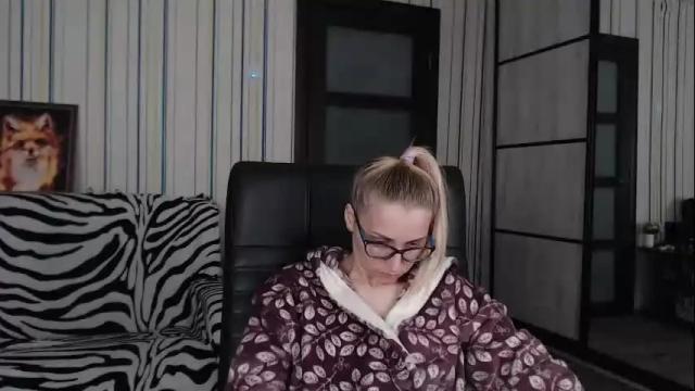 Image 6 of vikaericka Stream on Chaturbate on 13 days ago