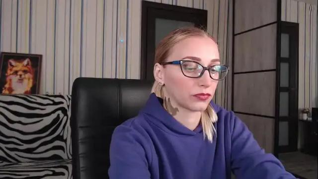 Image 6 of vikaericka Stream on Chaturbate on 11 days ago