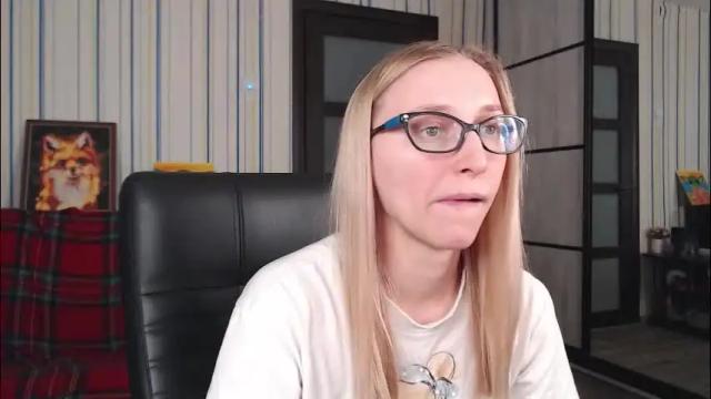 Image 7 of vikaericka Stream on Chaturbate on 2 months ago