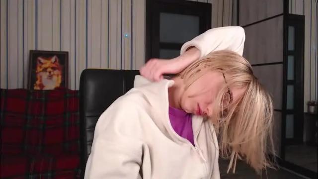 Image 12 of vikaericka Stream on Chaturbate on 2 months ago