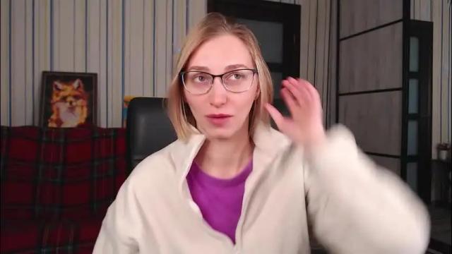 Image 8 of vikaericka Stream on Chaturbate on 2 months ago