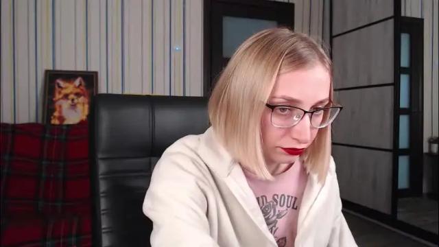 Image 10 of vikaericka Stream on Chaturbate on 2 months ago