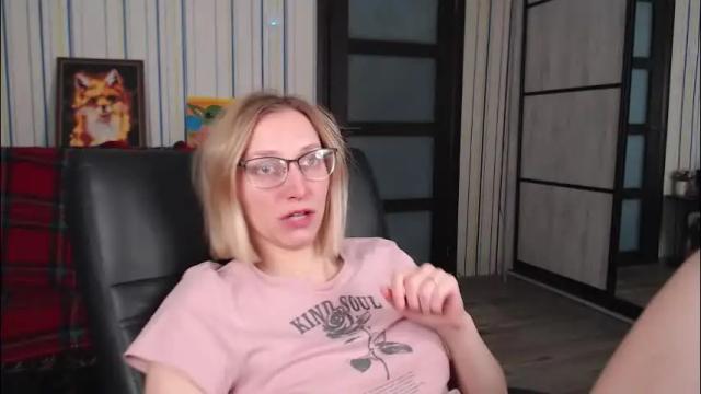 Image 6 of vikaericka Stream on Chaturbate on 2 months ago