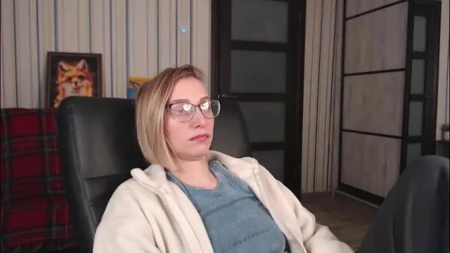 Image 6 of vikaericka Stream on Chaturbate on 2 months ago