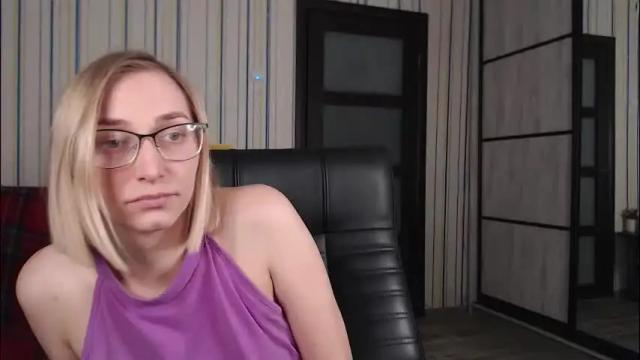 Image 6 of vikaericka Stream on Chaturbate on 1 month ago