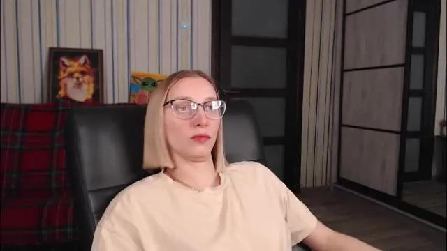 Image 11 of vikaericka Stream on Chaturbate on 1 month ago