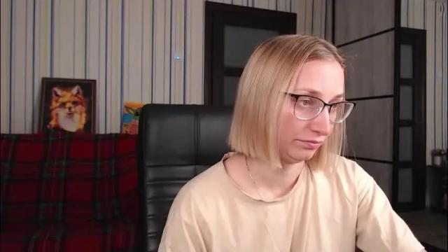 Image 2 of vikaericka Stream on Chaturbate on 1 month ago