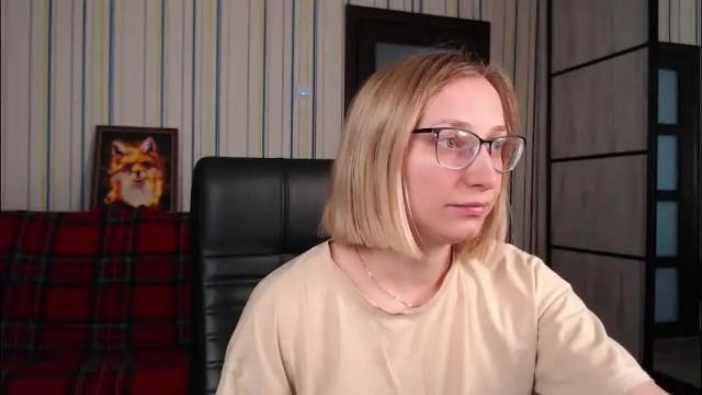 Image 11 of vikaericka Stream on Chaturbate on 1 month ago