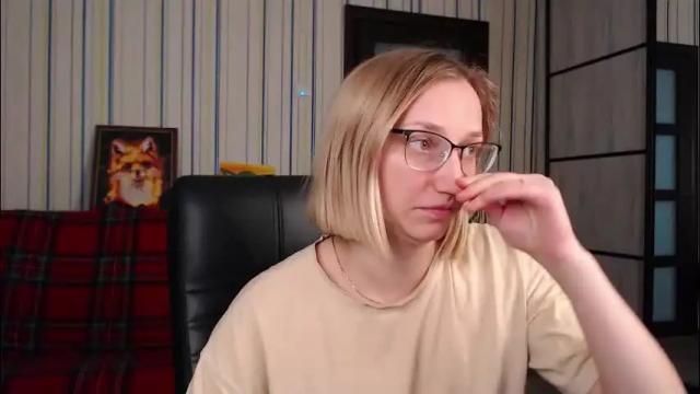 Image 6 of vikaericka Stream on Chaturbate on 1 month ago