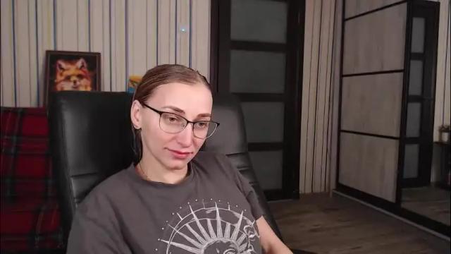 Image 3 of vikaericka Stream on Chaturbate on 1 month ago