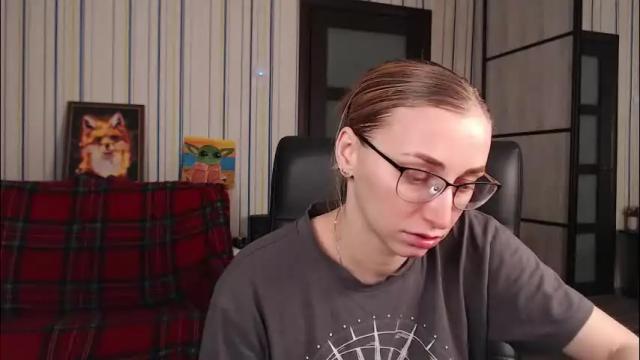 Image 7 of vikaericka Stream on Chaturbate on 1 month ago