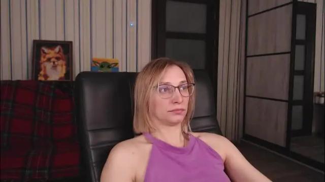 Image 11 of vikaericka Stream on Chaturbate on 1 month ago
