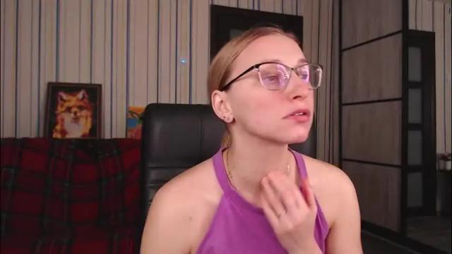 Image 3 of vikaericka Stream on Chaturbate on 1 month ago