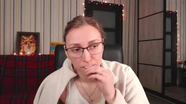 Image 10 of vikaericka Stream on Chaturbate on 28 days ago