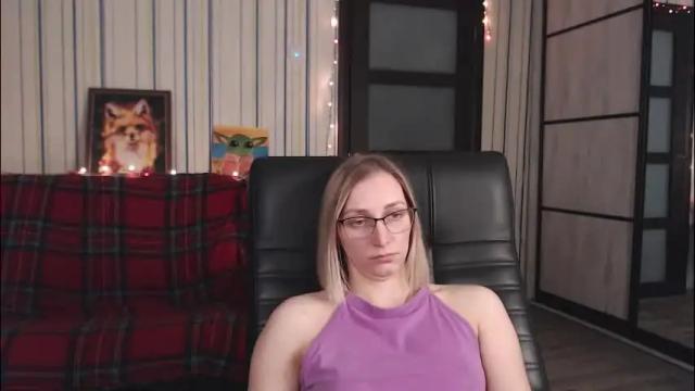 Image 7 of vikaericka Stream on Chaturbate on 27 days ago