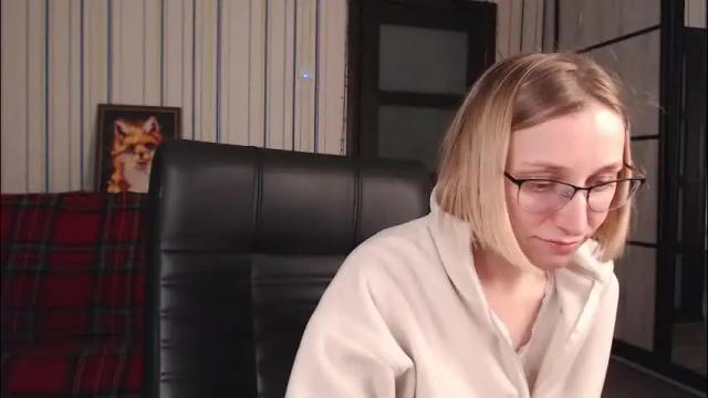 Image 10 of vikaericka Stream on Chaturbate on 10 days ago