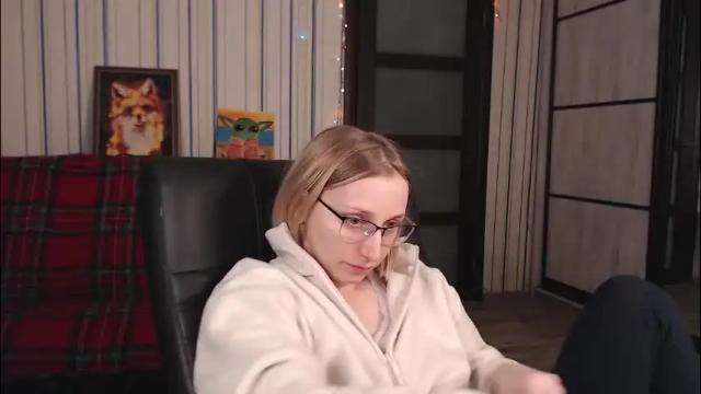 Image 4 of vikaericka Stream on Chaturbate on 10 days ago
