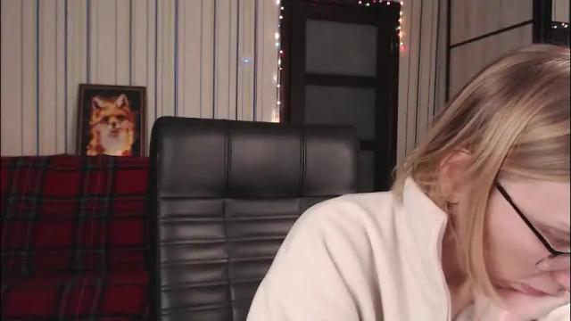 Image 7 of vikaericka Stream on Chaturbate on 10 days ago