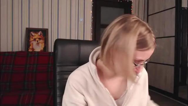 Image 8 of vikaericka Stream on Chaturbate on 10 days ago