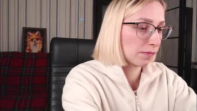 Image 7 of vikaericka Stream on Chaturbate on 6 days ago