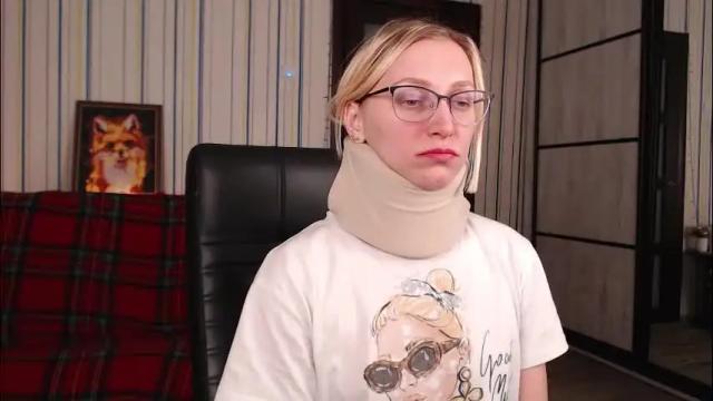 Image 6 of vikaericka Stream on Chaturbate on 1 day ago